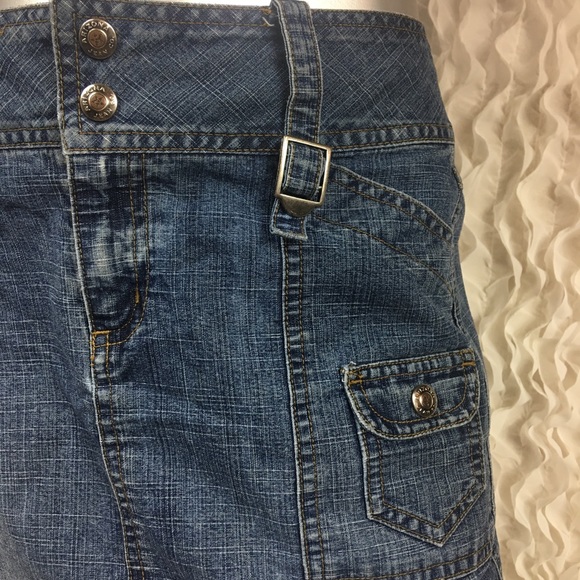 ARIZONA | Blue Jean Denim Mini Skirt with Pockets - Picture 3 of 6